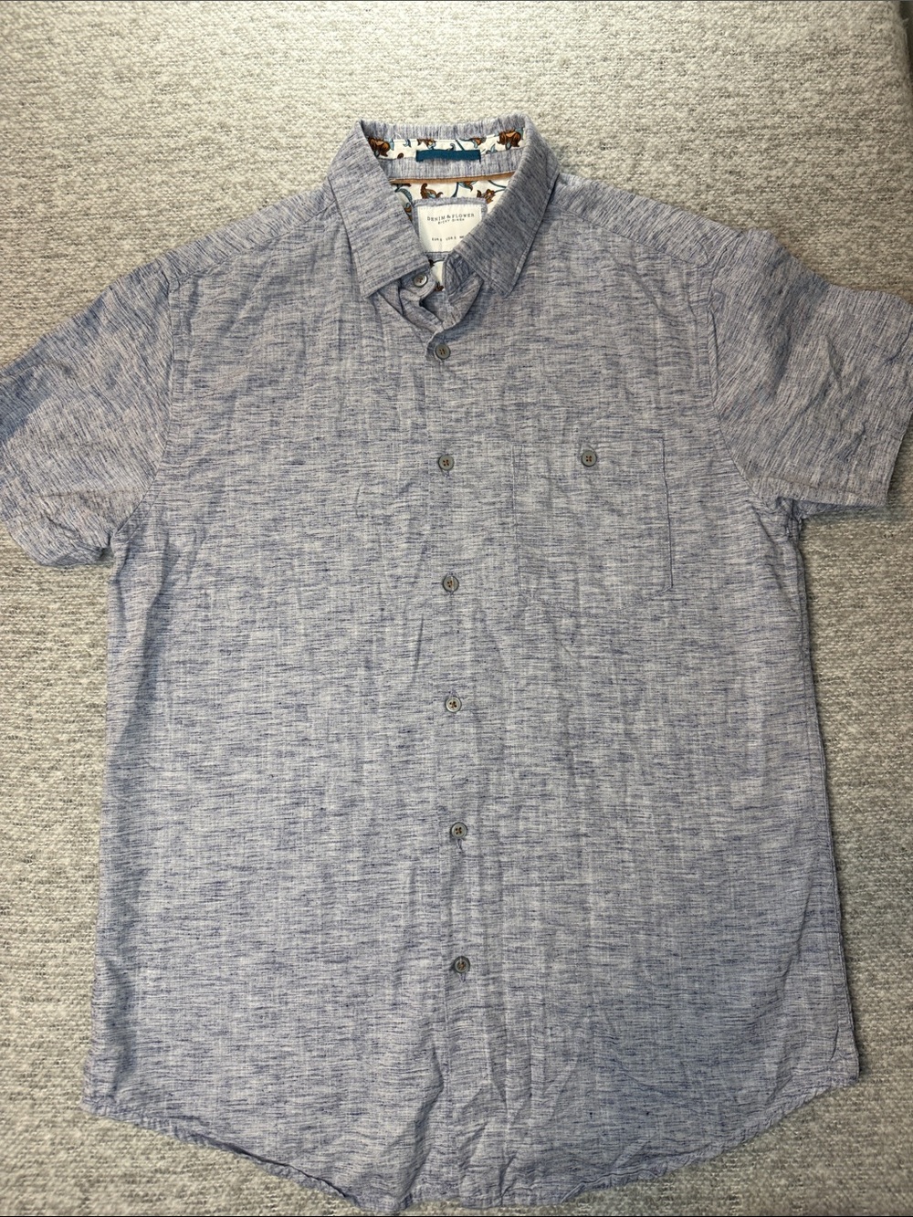 Denim and Flowers Light Blue Short-Sleeve Men's Button-Up Shirt Size